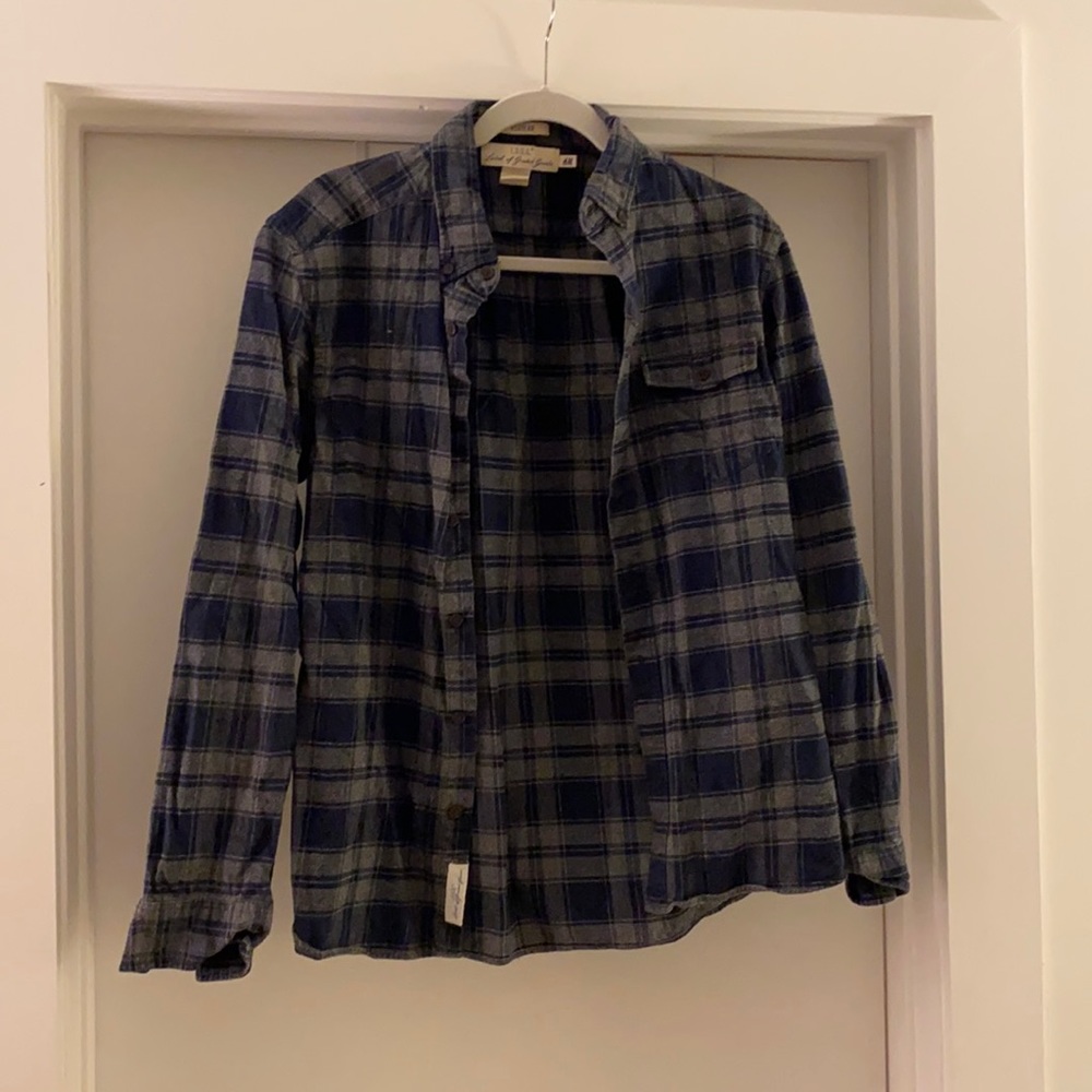Blue and grey long sleeve plaid flannel